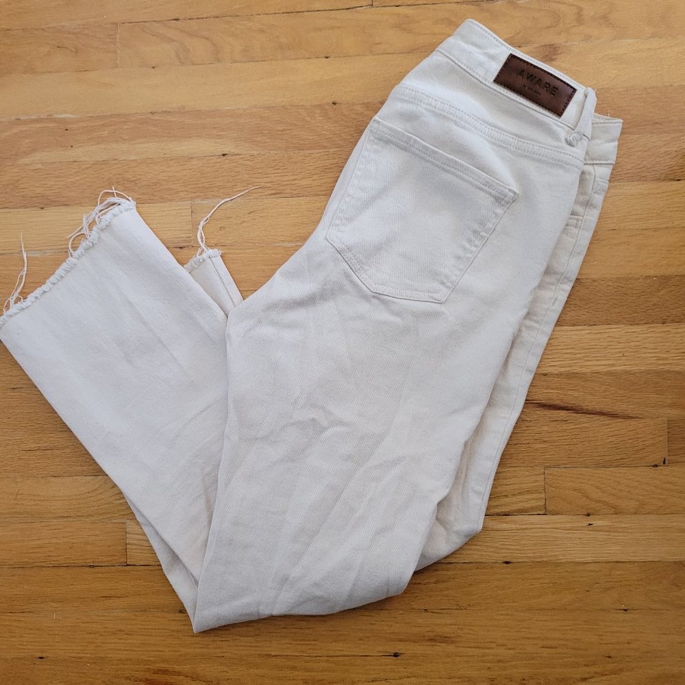 White raw jeans